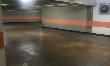 Estacionamiento en venta en PROVIDENCIA