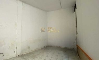 DIJUAL TEMPAT USAHA LUAS LOKASI STRATEGIS DI JL. IMOGIRI BARAT BANTUL