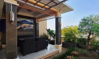 Dijual Rumah Mewah di Gajah Mungkur Semarang, Bebas Banjir, Furnished