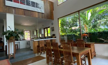 Villa / Bungalow Jual atau Lease di Seraya Karangasem