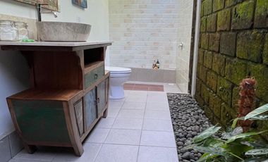 Villa / Bungalow Jual atau Lease di Seraya Karangasem