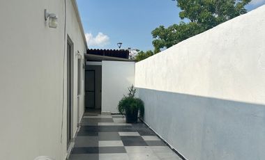 Casa en Venta – Un Solo Nivel en El Bajío, Zapopan