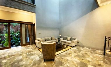 Rumah luas full furnished Dawung wetan serengan Solo