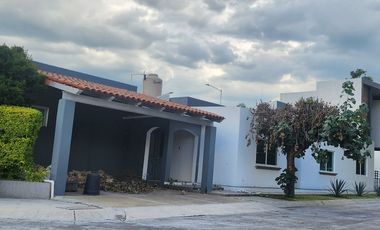 CASA EN RENTA UNA PLANTA