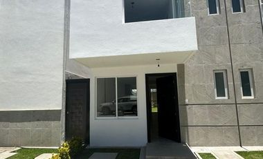 Renta De Casa Bosques ICA Residencial