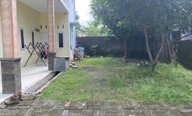 Dijual Murah Rumah 3 Lantai di Dekat Pasar Simpang Purwakarta Kota