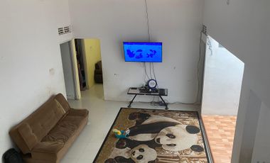 Dijual Murah Rumah 3 Lantai di Dekat Pasar Simpang Purwakarta Kota