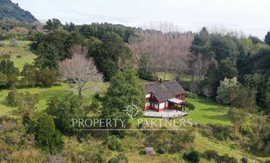 CASA BORDE LAGO RANCO