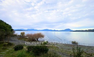 CASA BORDE LAGO RANCO