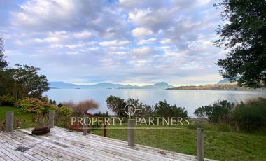 CASA BORDE LAGO RANCO