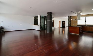 EDIFICIO EN VENTA COL BOSQUE CAMELINAS: