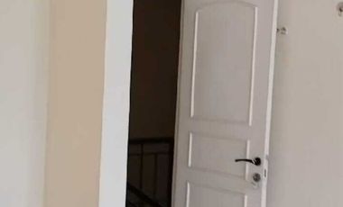 Disewakan rumah Malibu KT4+1 , semifurnished, rapi siap pakai