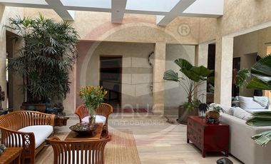 Exclusiva casa en venta en Lomas de Cocoyoc, colindante al campo de golf