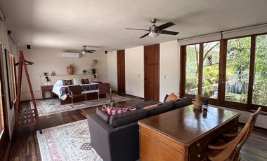 Casa de 5 habitaciones a cuadra y media del Corredor Gastronómico