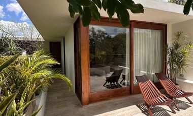 Casa de 5 habitaciones a cuadra y media del Corredor Gastronómico