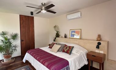 Casa de 5 habitaciones a cuadra y media del Corredor Gastronómico