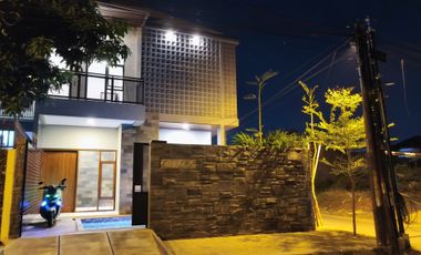 Rumah solo kolam renang sumber manahan colomadu