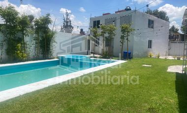 Terreno comercial con departamentos en Salitrillo