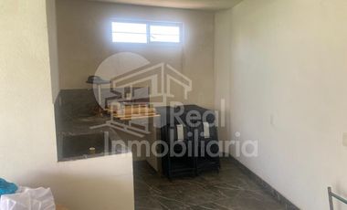 Terreno comercial con departamentos en Salitrillo