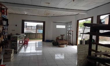 Tanah Kavling Pinggir Jalan Utama Bonus Bangunan Untuk Usaha di Ujung