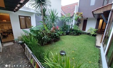 RUMAH MEWAH DESIGN ARSITEK DI CIGADUNG DAGO BANDUNG Harga Nego