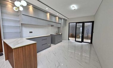 Rumah luas mewah di komplek setiabudi regency