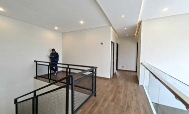 Rumah luas mewah di komplek setiabudi regency