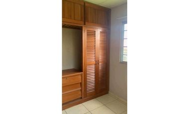 ALQUILER DE CASA EN ALGARROBOS CERCADA ATRAS