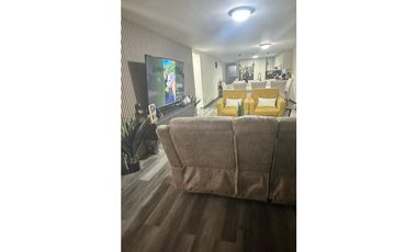 24 DE DICIEMBRE / ALTOS DEL ANGEL / 200M / 4 HABITACIONES / CERCADA JC