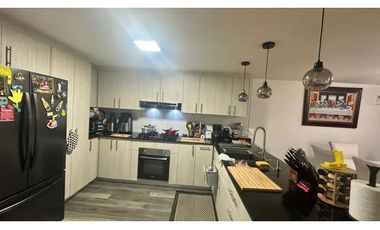 24 DE DICIEMBRE / ALTOS DEL ANGEL / 200M / 4 HABITACIONES / CERCADA JC