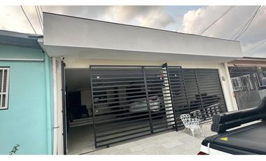 24 DE DICIEMBRE / ALTOS DEL ANGEL / 200M / 4 HABITACIONES / CERCADA JC