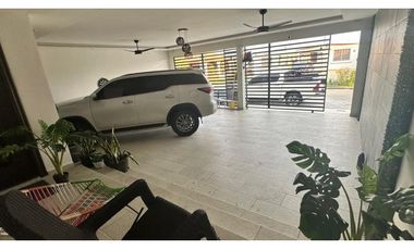 24 DE DICIEMBRE / ALTOS DEL ANGEL / 200M / 4 HABITACIONES / CERCADA JC