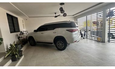 24 DE DICIEMBRE / ALTOS DEL ANGEL / 200M / 4 HABITACIONES / CERCADA JC