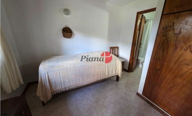 Casa en Venta - Barrio B5 - Excelente Estado - Quincho - Financiación