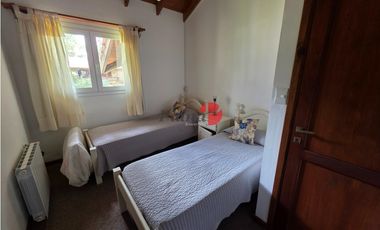 Casa en Venta - Barrio B5 - Excelente Estado - Quincho - Financiación