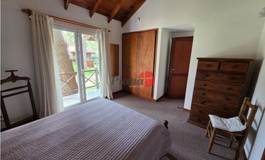 Casa en Venta - Barrio B5 - Excelente Estado - Quincho - Financiación