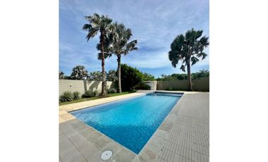 ESTILO Y COMODIDAD EN CASA DE DOS NIVELES EN VENTA O ARRIENDO. PTO COL