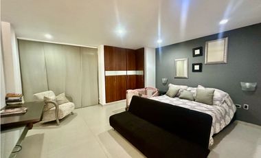 ESTILO Y COMODIDAD EN CASA DE DOS NIVELES EN VENTA O ARRIENDO. PTO COL