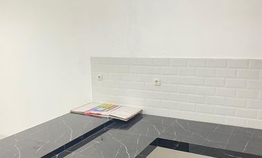 Disewa rumah taman palem Kt4 , 3,5lantai rapi siap huni