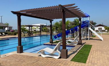 Venta de Terreno de 215.6 m2 en Isla Celeste, Etapa Babor, Samborondón. J.Mar