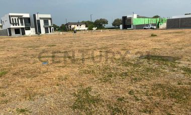 Venta de Terreno de 215.6 m2 en Isla Celeste, Etapa Babor, Samborondón. J.Mar