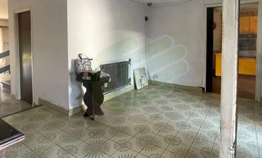 Constitucion - Chalet 280 Cub. Lote de 396