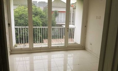 Summarecon Bekasi, Cluster Palm, Depan Club House, 2KT Disewakan