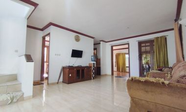 Villa Tawangmangu full furnish  kawasan premium