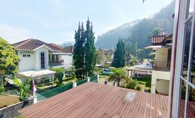 Villa Tawangmangu full furnish  kawasan premium