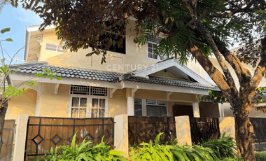 Rumah Hook Siap Huni Depan Taman Di Sektor 9 Bintaro Wt16985