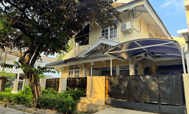 Rumah Hook Siap Huni Depan Taman Di Sektor 9 Bintaro Wt16985