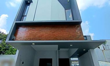 Rumah 3.5 Lt Siap Huni Fully Furnished di Pondok.Labu Dekat Fatmawati