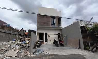 Promo Akhir Tahun; Rumah Murah 2 Lantai Utara Stadion Maguwoharjo, Dekat Pintu Tol