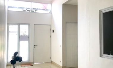 DISEWAKAN Rumah Hook di Sentraland Paradise (20 Menit ke BSD)